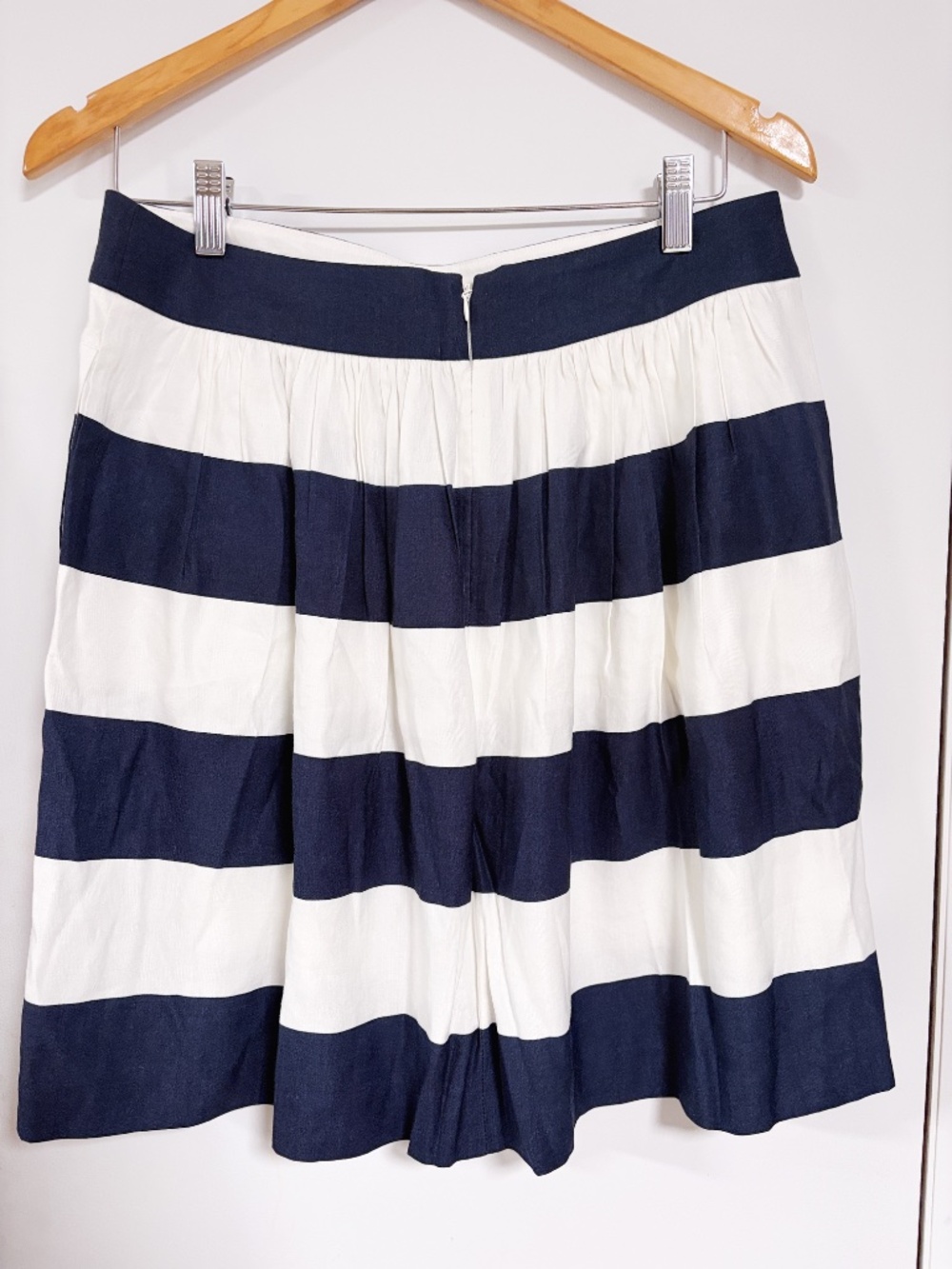 Banana Republic Women’s 8 Navy White Striped Linen Skirt Nautical Quiet Luxury - Picture 2 of 11